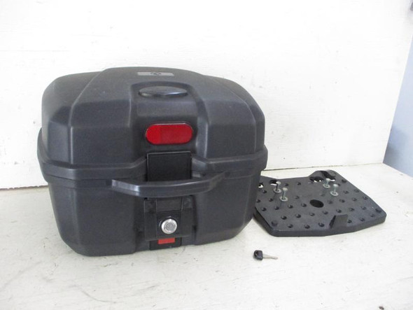 06 Suzuki DL 650 Vstrom Stlun Trunk 2006 06 Suzuki DL 650 Vstrom Stlun Trunk 2006