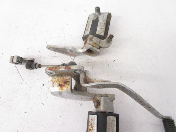 85 Honda VT 500 C Shadow Front Foot Pegs Shift Lever 24720-MF5-750 1985-1986
