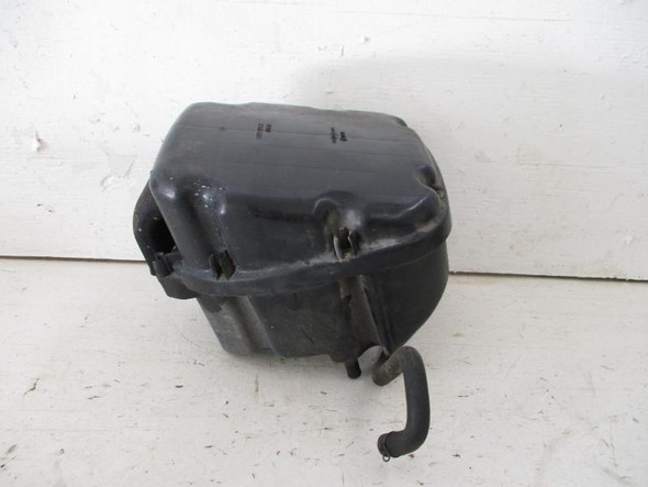 06 Suzuki DL 650 Vstrom Airbox 13700-27G00 2004-2006 06 Suzuki DL 650 Vstrom Airbox 13700-27G00 2004-2006