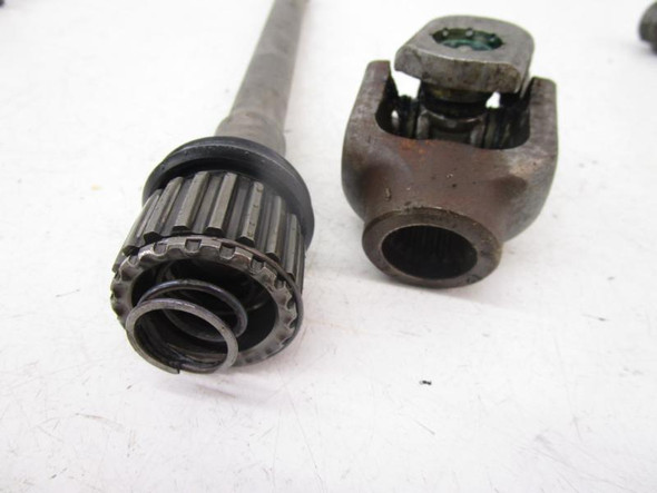 85 Honda VT 500 C Shadow Rear Drive Prop Shaft 40201-MF5-003 1983-1986 85 Honda VT 500 C Shadow Rear Drive Prop Shaft 40201-MF5-003 1983-1986