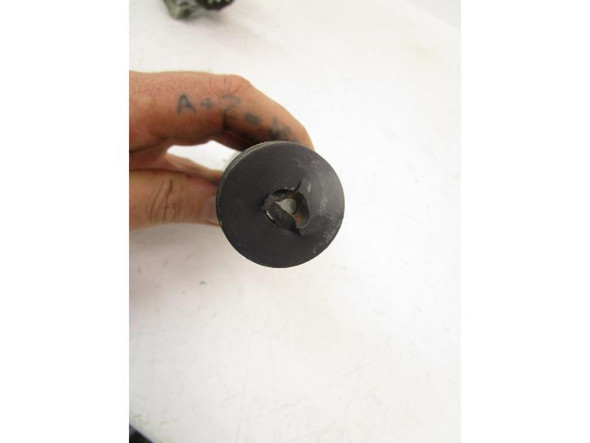 85 Honda VT 500 C Shadow Twist Tube Throttle 53165-MB1-000 1983-1986 85 Honda VT 500 C Shadow Twist Tube Throttle 53165-MB1-000 1983-1986