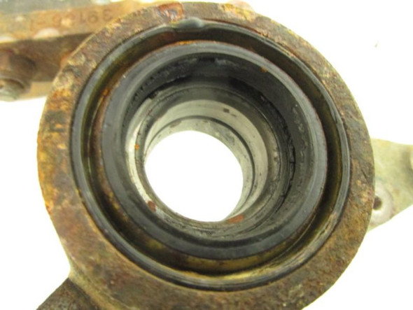 94 Kawasaki KLF 300 Bayou 4x4 Front Right Steering Knuckle 39186-1099 1989-2004