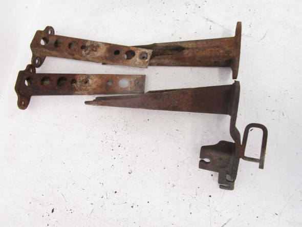 00 Yamaha YFM 600 Grizzly Footpegs Left Right 5GT-27421-00-00 1999-2001 00 Yamaha YFM 600 Grizzly Footpegs Left Right 5GT-27421-00-00 1999-2001