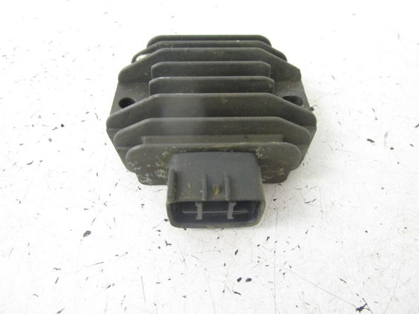 00 Yamaha YFM 600 Grizzly Voltage Regulator Rectifier 5GT-81960-00-00 1999-2001 00 Yamaha YFM 600 Grizzly Voltage Regulator Rectifier 5GT-81960-00-00 1999-2001