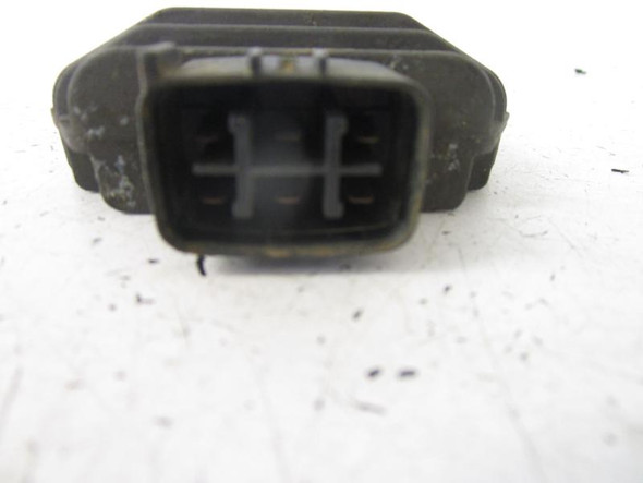 00 Yamaha YFM 600 Grizzly Voltage Regulator Rectifier 5GT-81960-00-00 1999-2001 00 Yamaha YFM 600 Grizzly Voltage Regulator Rectifier 5GT-81960-00-00 1999-2001