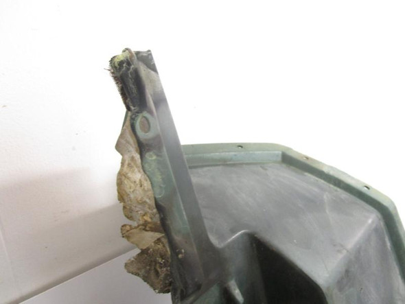 00 Yamaha YFM 600 Grizzly Rear Fender Body 4WV-W2161-11-00 1999-2001 00 Yamaha YFM 600 Grizzly Rear Fender Body 4WV-W2161-11-00 1999-2001