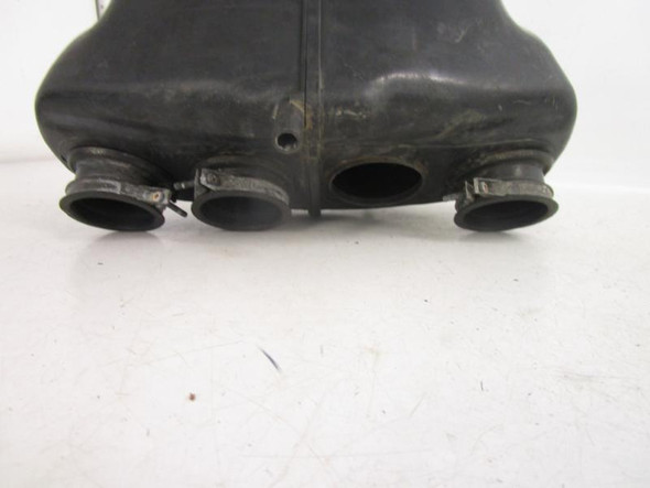 01 Suzuki GSXF 600 Katana Airbox Housing 13700-19E00 1998-2006 01 Suzuki GSXF 600 Katana Airbox Housing 13700-19E00 1998-2006
