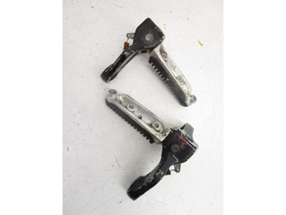 01 Suzuki GSXF 600 Katana Foot Pegs Rests Left Right 43531-19C00 1998-2006 01 Suzuki GSXF 600 Katana Foot Pegs Rests Left Right 43531-19C00 1998-2006