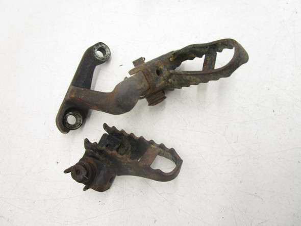 86 Honda XR 600 Foot Pegs Left Right 50610-MK2-770 1986-1987 86 Honda XR 600 Foot Pegs Left Right 50610-MK2-770 1986-1987
