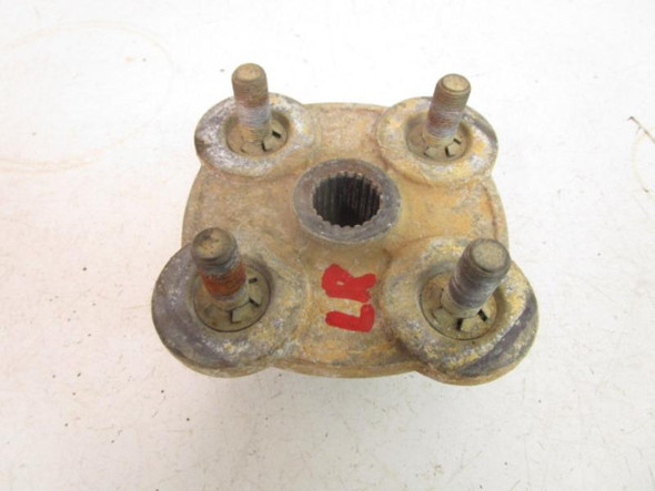 99 Polaris Magnum 500 Rear Wheel Hub 5131777 1999-2000