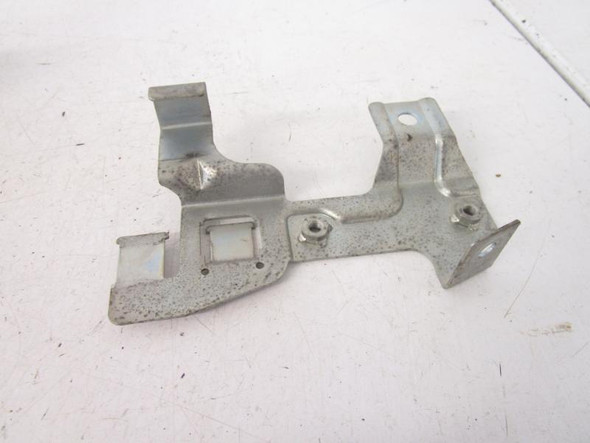 01 Suzuki GS 500 E Electric Parts Holder Stay 47410-01D10 2001-2002 01 Suzuki GS 500 E Electric Parts Holder Stay 47410-01D10 2001-2002