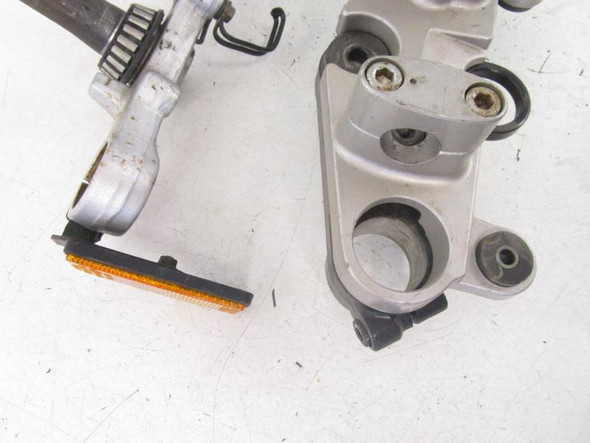 01 Suzuki GS 500 E Upper Lower Triple Trees 51311-01D00 1988-2005 01 Suzuki GS 500 E Upper Lower Triple Trees 51311-01D00 1988-2005