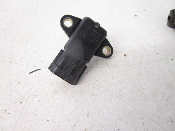 04 Yamaha R6 Pressure Sensor 5VX-82380-00-00 2004-2005