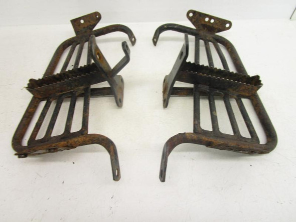 99 Arctic Cat 300 2x4 Utility Heel Guards Mounts Left Right  0506-217 1998-2002