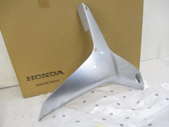 2007 Honda CBR 600RR Right Middle Fairing 64500-MFJ-A00ZA