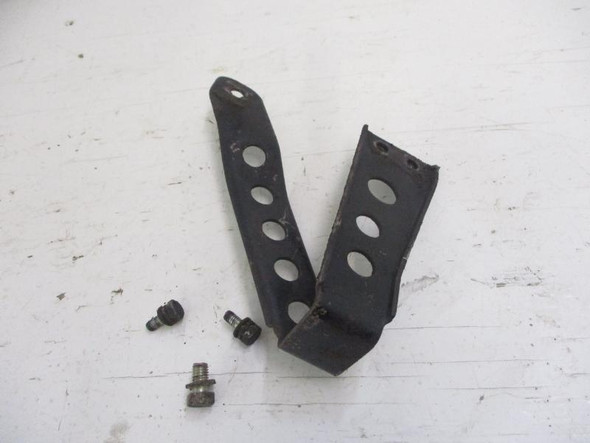 1978 Yamaha DT 250 Swingarm Chain Guard Guide 1M1-22318-00-00