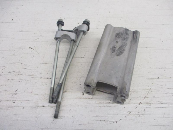 09 Yamaha RS Vector LTX Snowmobile 6" Riser Block Joint 8GT-2381B-00-00