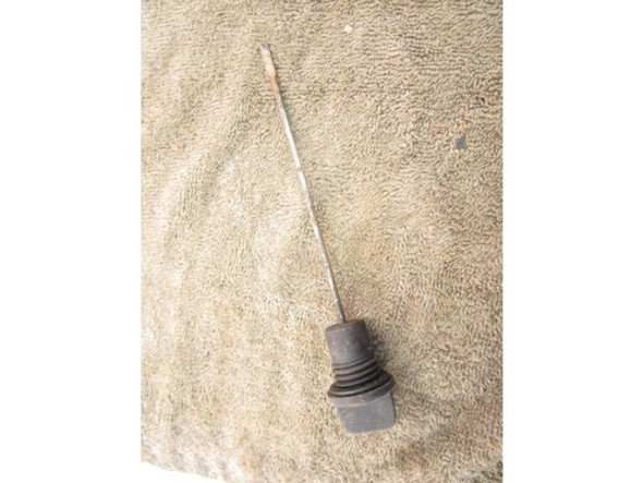 00 Yamaha YFM 250 Bear Tracker 2x4 Oil Level Dip Stick 1UY-15362-01-00 1999-2004