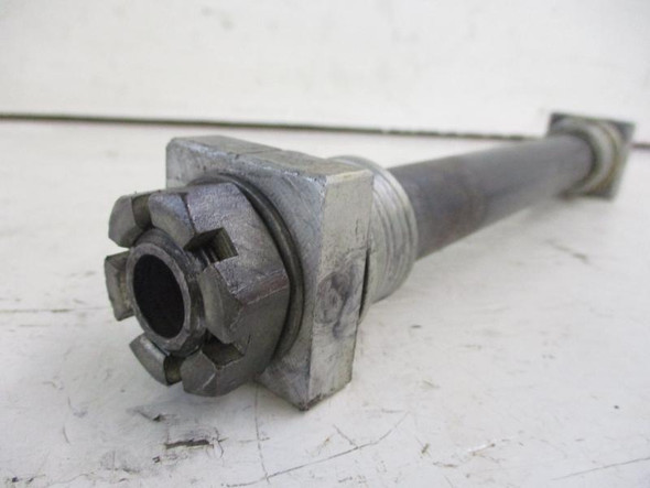08 Honda CRF 250 R Rear Axle 42301-KZ4-J40 2004-2008