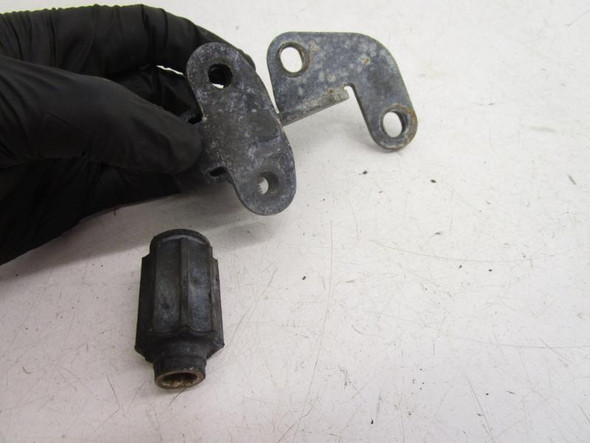 01 Honda VT1100 C2 Sabre Motor Mount Dampers 50135-MAH-000 2000-2007