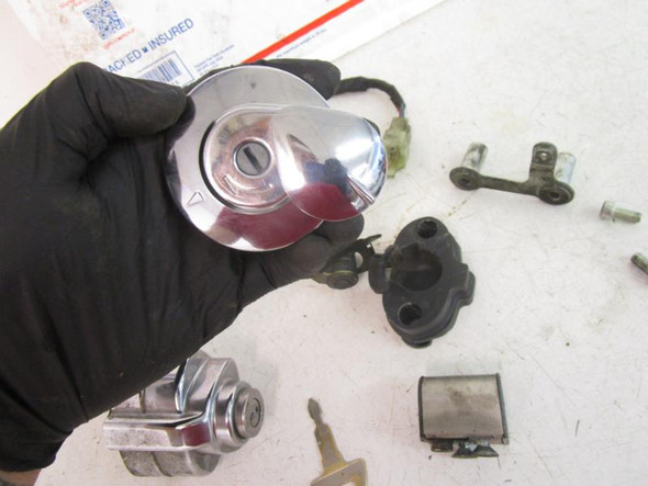 01 Honda VT1100 C2 Sabre Lockset Key Switch Ignition 35010-MCK-A01 2000-2007