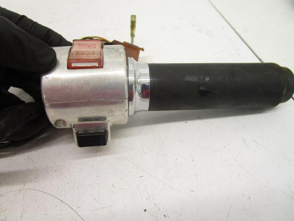 01 Honda VT1100 C2 Sabre Right Handlebar Switch 35013-MAH-A02 2000-2007