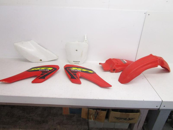 02 Honda XR 80 Front Rear Fender Tank Shrouds 17555-GN1-A60ZA 2001-2003