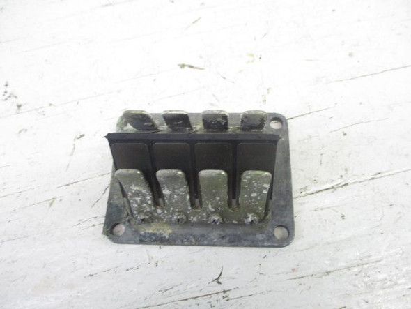 78 Yamaha DT 250 Reed Cage 1M1-13610-10-00 1978