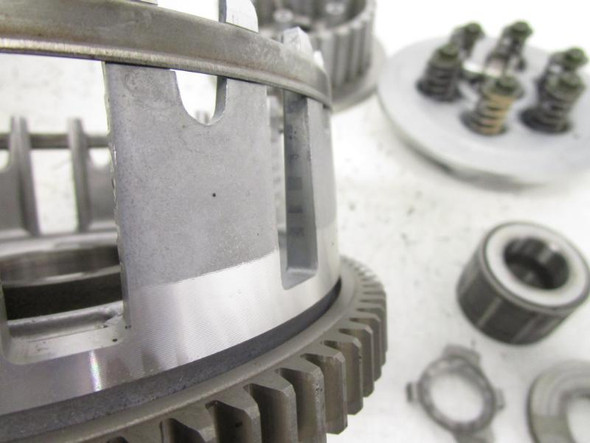 04 Yamaha R6 Inner Outer Clutch Basket 5SL-16150-10-00 2004-2005