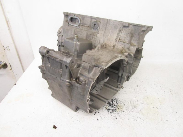 03 Suzuki GSXR 600 Crankcases Cases 11301-39841 2001-2003