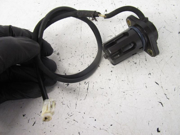 04 Yamaha R6 Oil Lever Gauge Sensor 5SL-85720-01-00 2003-2005