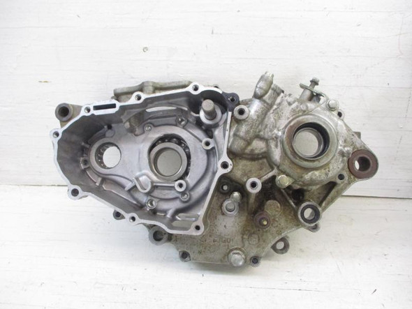 07 Yamaha YFZ 450 Cases Left Right Crankcase Case 5TG-15100-01-00 2006-2013