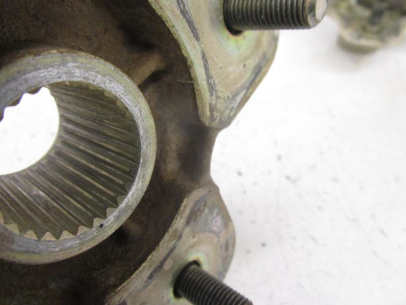 04 Yamaha YFM 660 Grizzly Front Wheel Hub 5KM-25311-10-00 2003-2008 #2