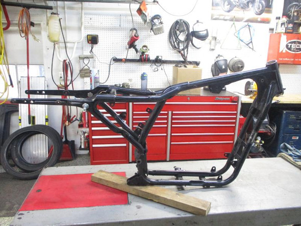 1999 Harley Davidson Sportster XL 1200 C Custom Frame 47150-98A