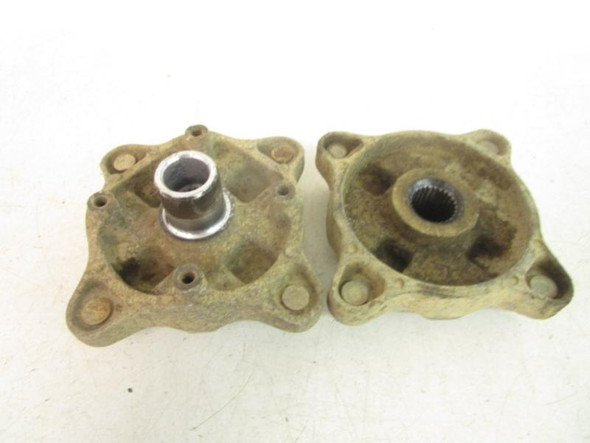 04 Polaris Magnum 330 2x4 Rear Wheel Hubs 5133360 2003-2004
