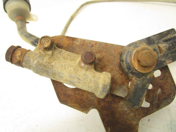 04 Polaris Magnum 330 2x4 Rear Foot Brake Master Cylinder 1910311 2003-2004