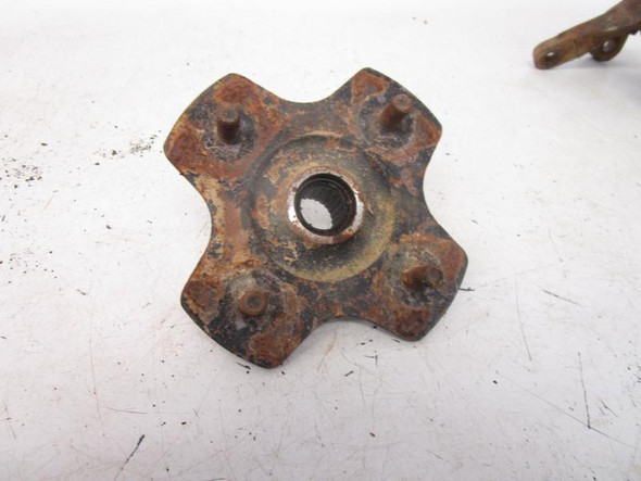 00 Honda TRX 450 S Foreman Right Rear Wheel Hub 42610-HN0-670 1998-2004