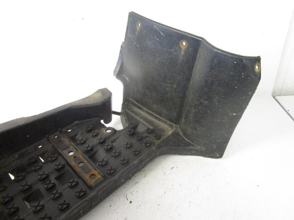 00 Yamaha YFM 400 Kodiak 2x4 Right Footwell 5GH-27463-00-00 2000-2001