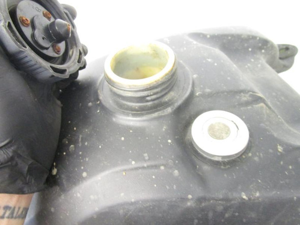 00 Yamaha YFM 400 Kodiak 2x4 Gas Fuel Tank 5GH-24110-00-00 2000-2001