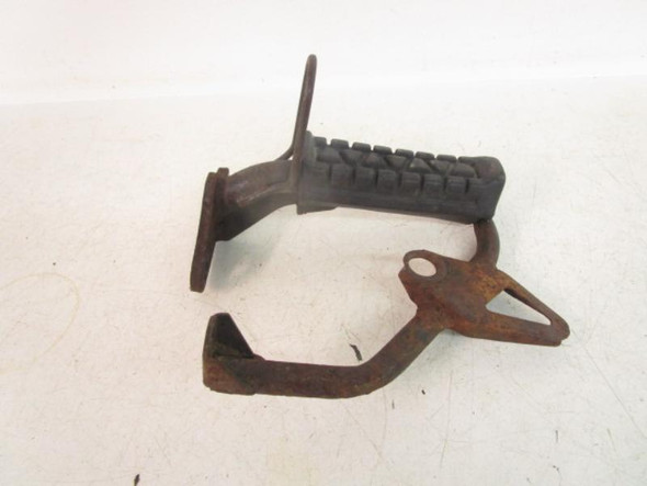 91 Yamaha YFM 100 Champ Right Side Foot Peg 3GB-27421-10-00 1990-2008