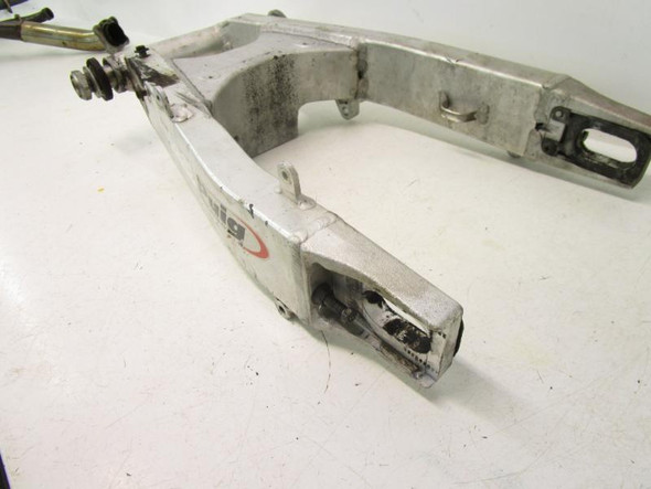 02 Suzuki GSXR 600 Swingarm 61000-39F10 2002-2003