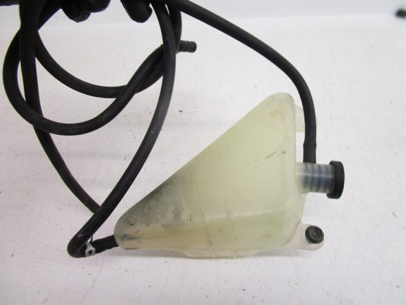 02 Suzuki GSXR 600 Coolant Overflow Reservoir 17910-35F02 2002-2003