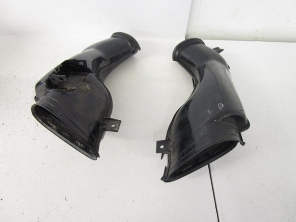02 Suzuki GSXR 600 Airducts Intakes 94420-35F13 2001-2003 *LEFT CRACKED