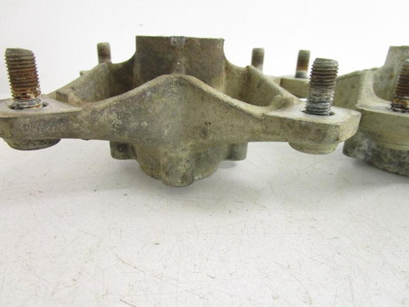 01 Yamaha YFM 660 Raptor Front Wheel Hubs 5LP-25111-00-00 2001-2005