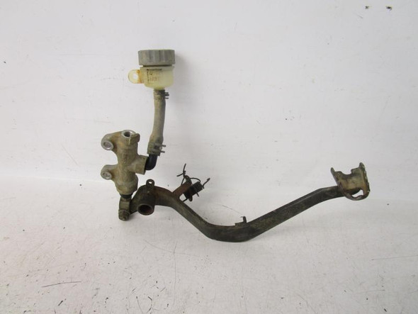 01 Yamaha YFM 660 Raptor Rear Master Brake Pedal 4PT-2580E-00-00 2001-2005