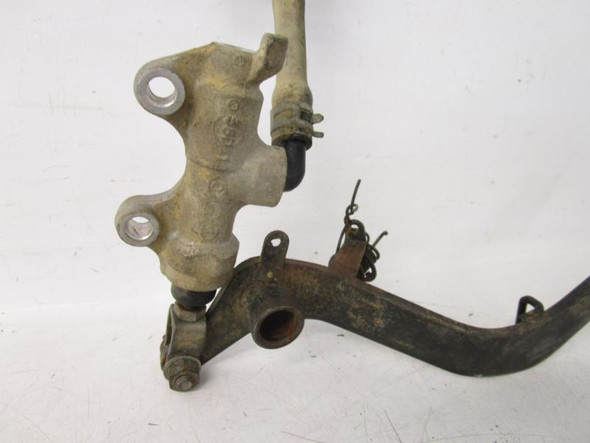 01 Yamaha YFM 660 Raptor Rear Master Brake Pedal 4PT-2580E-00-00 2001-2005