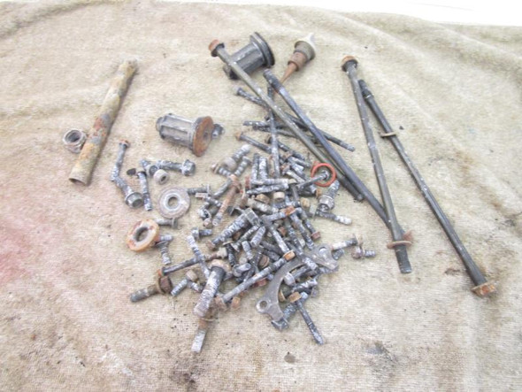 00 01 Yamaha YFM 400 Kodiak 2x4 Engine Hardware Nuts Bolts 2000-2001