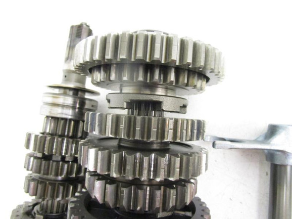 02 Suzuki GSXR 600 Transmission Trans 24120-35F10 2000-2005