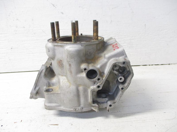 01 Yamaha YZ 250 2 Stroke Cylinder Jug *Broken Sleeve* 5MW-11311-02-00 2001-2002