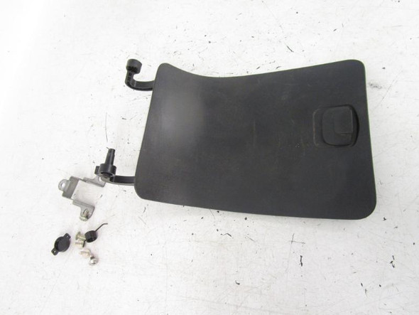 04 Honda FSC 600 D Silverwing Fuel Cover Lid 64451-MCT-010 2002-2013